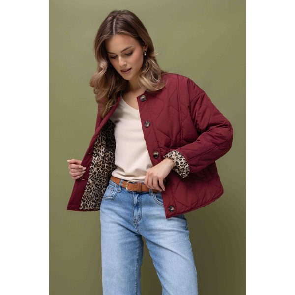 Pikowana kurtka wiosenna typu BOMBER z ozdobną podszewką