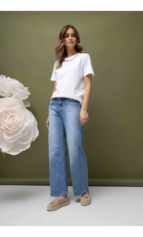 Jeansy damskie z prostą nogawką i klasycznym stanem