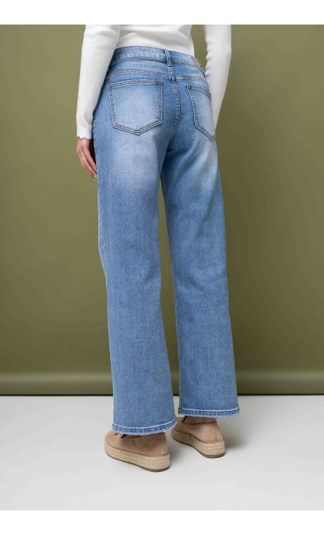 Jeansy damskie z prostą nogawką i klasycznym stanem