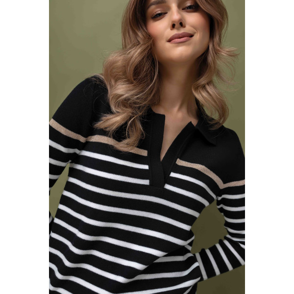 Czarny, sweter w pasy z kołnierzykiem polo